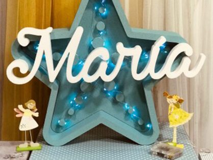 ¡Personaliza tus eventos con nuestras figuras de corcho y letras de corcho!